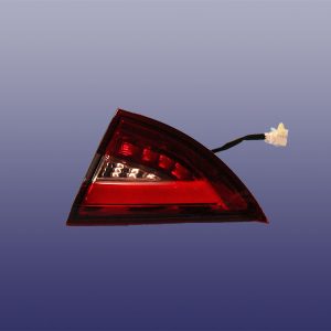 چراغ عقب راست روي درب صندوق با کد فنی J60-4433040